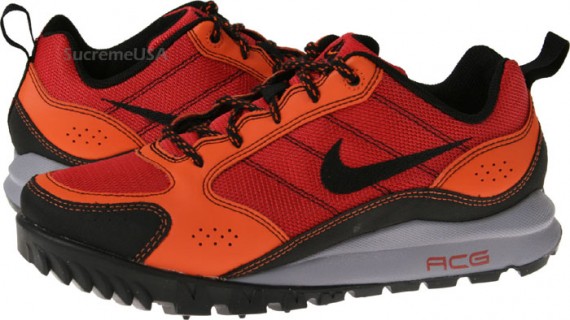 Nike Air Wildtrail Comet Red - Solar Orange - Black