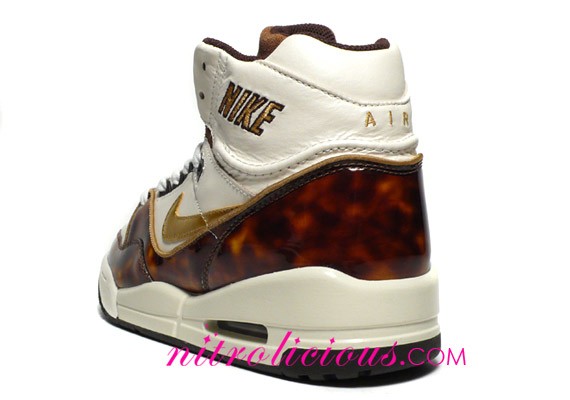 Nike WMNS Air Assault High - “Tortoise” - Sail - Metallic Gold - Dark Cinder