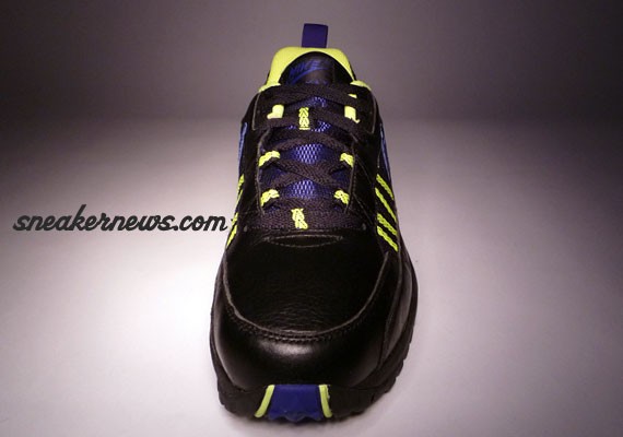 Nike Air Max Terra Ninety - Black Concord Volt