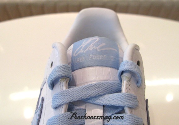 Nike 1World Air Force 1 - LaDainian Tomlinson (LT)