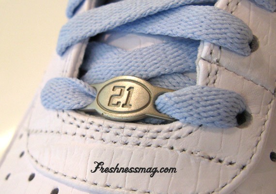 Nike 1World Air Force 1 - LaDainian Tomlinson (LT)