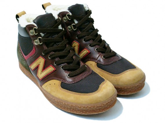 New Balance WRC576B