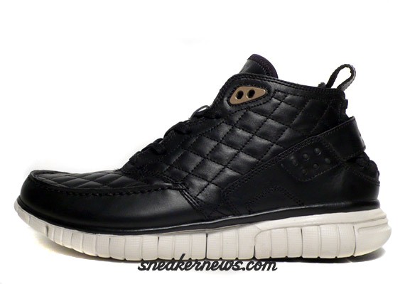 Nike Free Hybrid Boot Premium - Black Quilted