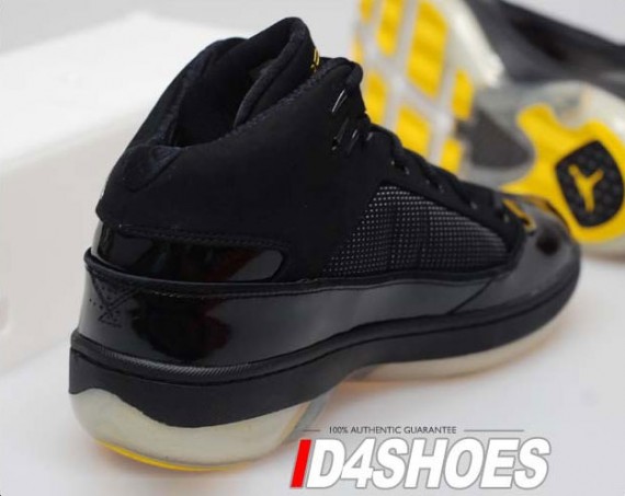 Air Jordan Esterno - Black - Metallic Silver - Varsity Maize