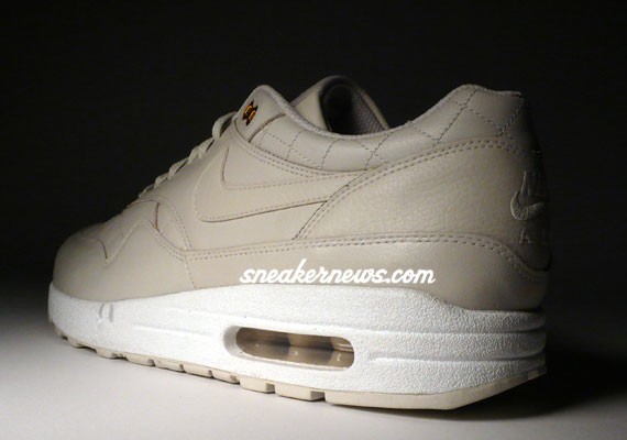 Nike Air Max 1 Premium - Quilted Leather - Light Bone