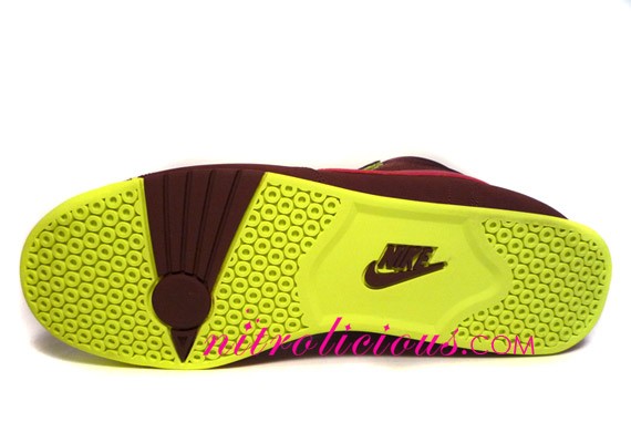 Nike WMNS Aerofit High - Brown Stone - Volt