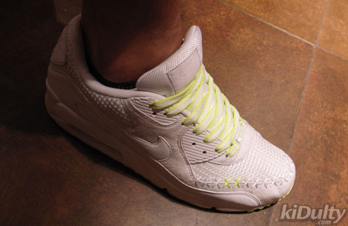 Kaws x Nike Air Max 90 - White - Volt