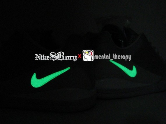 Nike Zoom Tre A.D. - Air McFly Inspired