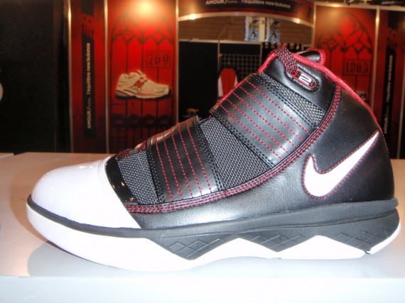 Nike LeBron Zoom Soldier III (3) - Black - White - Red