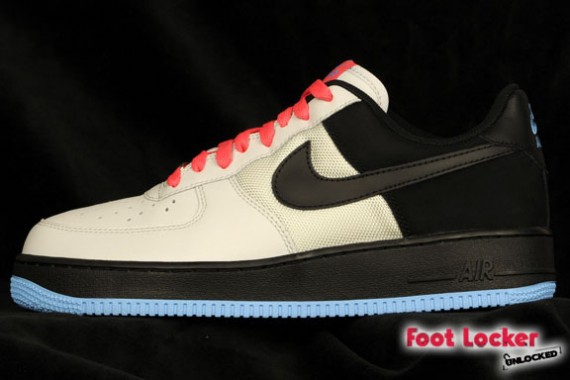 Nike Air Force 1 - Grey - University Blue - Flamingo