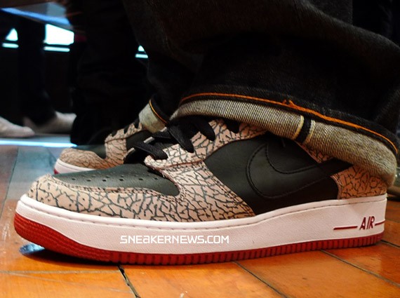 Black Supreme Dunk Low SB x Air Force 1 Hybrid