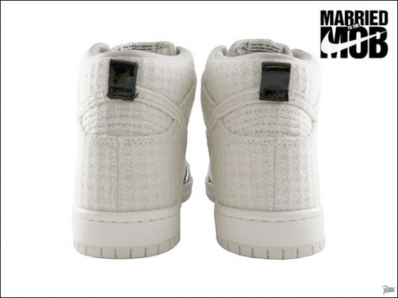 Nike Womens Dunk High x Married to the Mob