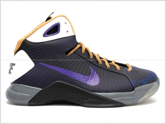 Nike Hyperdunk Supreme - Kobe Bryant - Making History