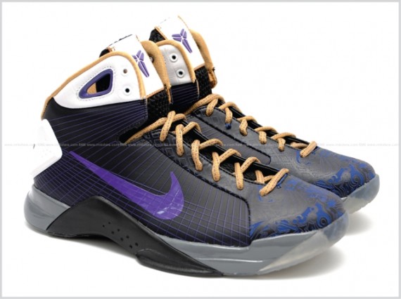 Nike Hyperdunk Supreme - Kobe Bryant - Making History