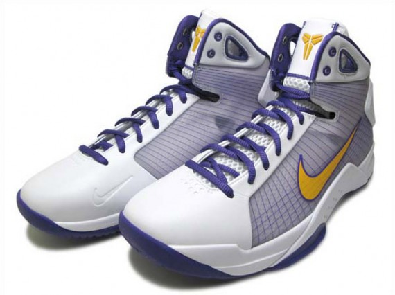 Kobe Bryant Nike Hyperdunk Supreme – White – Pro Gold – Varsity Purple