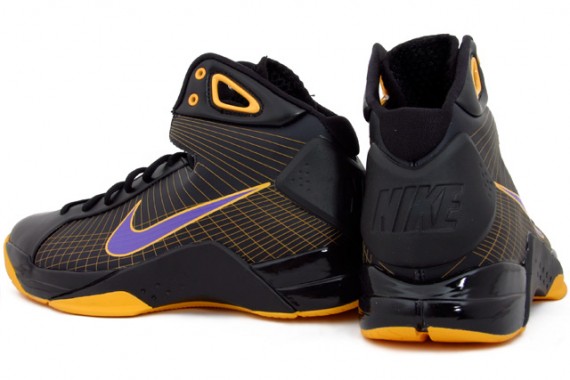 Nike Hyperdunk Kobe - Black - Varsity Purple - Pro Gold