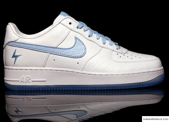 LaDainian Tomlinson 1World Air Force 1 - Release Info