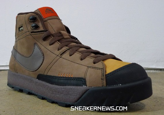Nike ACG Air Blazer Mid
