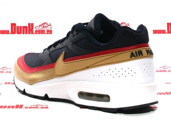 Nike Air Classic BW - Dark Obsidian/Metallic Gold - White