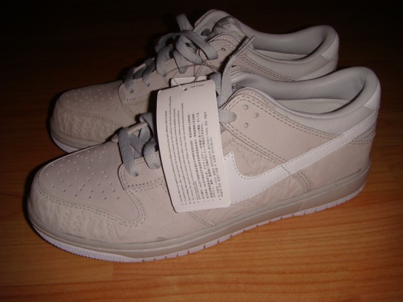 Nike Dunk Low Supreme - Spring 2009 - Sample