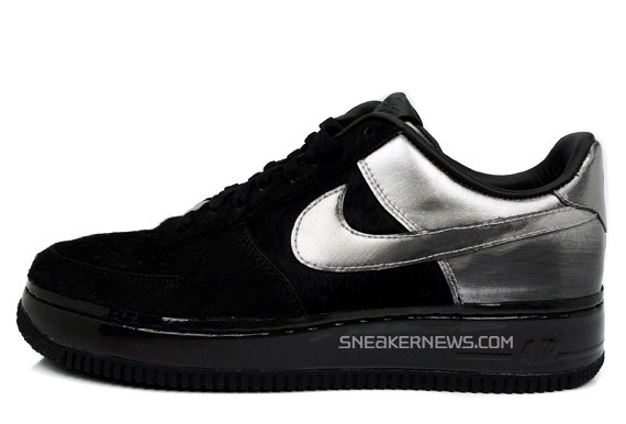 Nike Air Force 1 Supreme - Black Friday by DJ Clark Kent