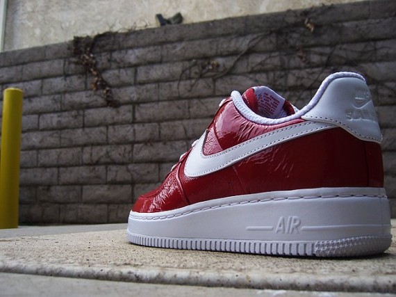 Nike Air Force One (1) - Quickstrike