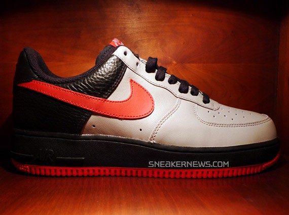 Nike Air Force 1 Low - Medium Grey - Varsity Red - Black