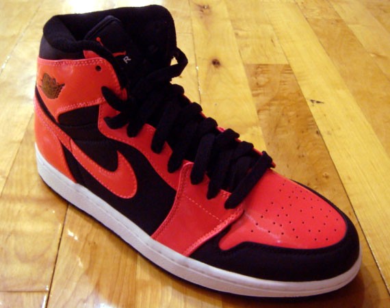 Air Jordan 1 High - Black - Infrared