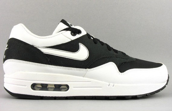 Nike Air Max 1 - White Black