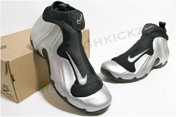 Nike Air Flightposite - Metallic Silver @ Nikestore