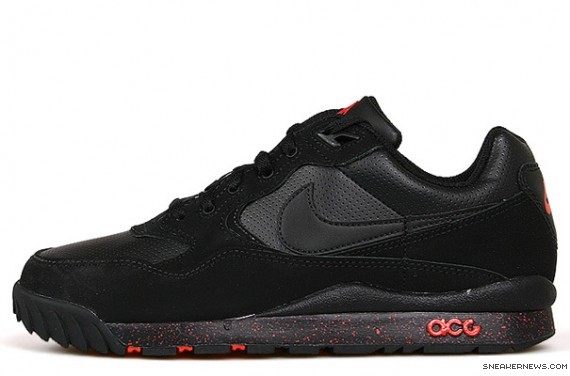 Nike Air Wildwood GS – Black – Red – Speckled