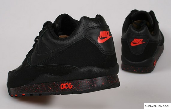 Nike Air Wildwood GS - Black - Red - Speckled