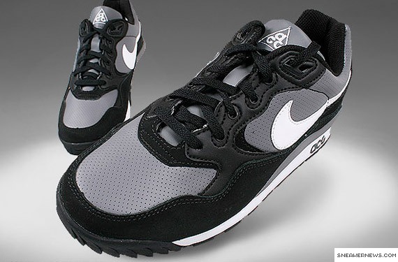 nike-air-wildwood-gs-black-grey-02