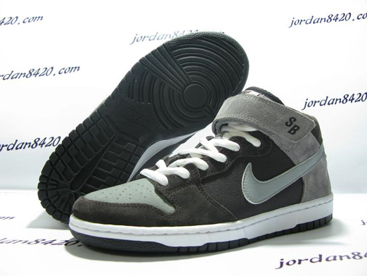 nike-sb-tv-dunk-mid-premium-1