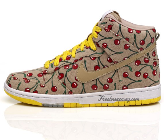 Nike Womens Skinny Dunk x Paule Marrot - Cherries