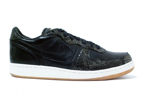 Nike Terminator Low Lux - Black - Gold