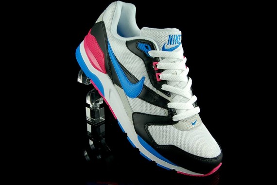 Nike Twilight – White, Black, Photo Blue & Pink