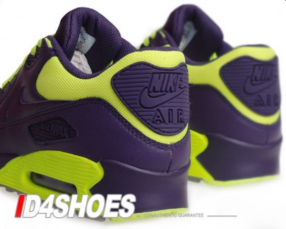 Nike Women’s Air Max 90 - Abyss - Volt