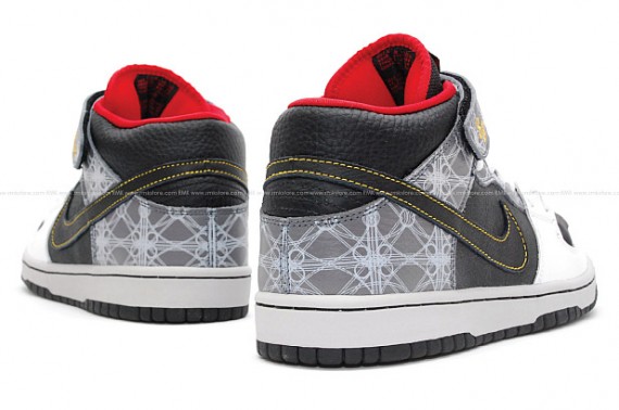 Nike SB x Triumvir x Fly - Dunk Mid Beijing