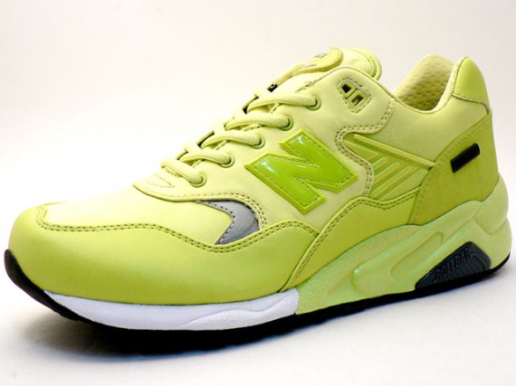 New Balance MTG580 GORE-TEX Pack