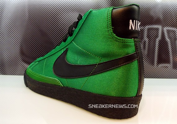 nike-blazer-high-green-satin-03.jpg