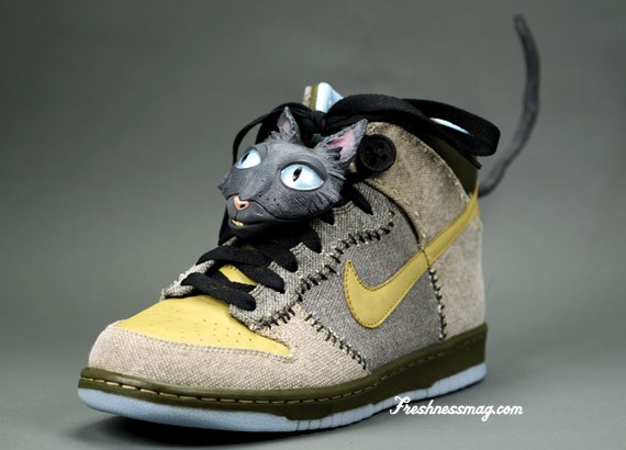 Nike x Coraline Dunk - Movie Props Edition