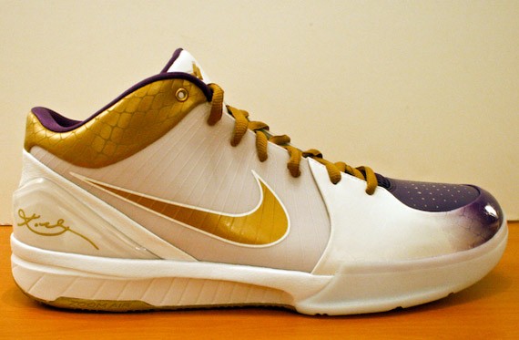 NIke Zoom Kobe IV - Mamba Edition