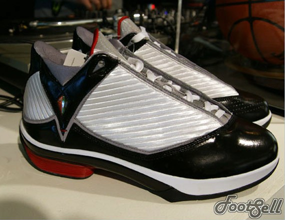 Air Jordan 2009 - Black - Metallic Silver - Varsity Red - Sample