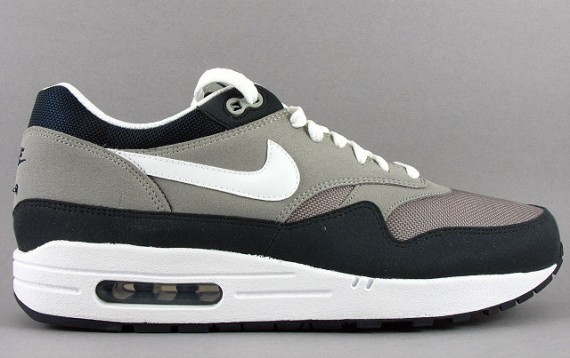 Nike Air Max 1 - Medium Grey - Dark Obsidian