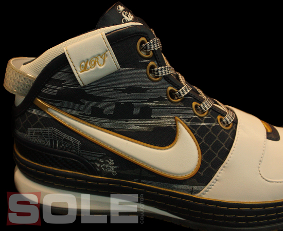 Nike Zoom LeBron VI - Akron Edition