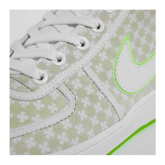 Nike Womens Vandal High Premium - White - Volt