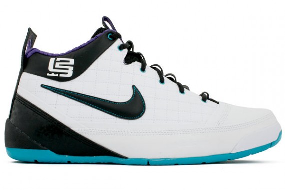 Nike Zoom LBJ Ambassador - Summit Lake Hornets