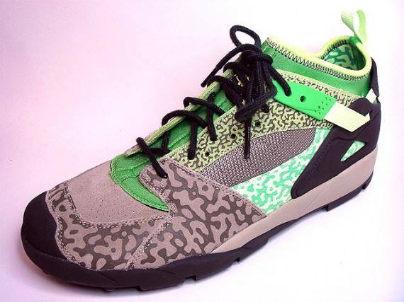 Nike Air Revaderchi Premium ND - Newsprint - Mean Green - Liquid Lime