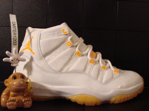 Air Jordan XI - Sample - Citrus - White